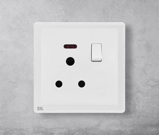 15A Switched Socket Ecomax